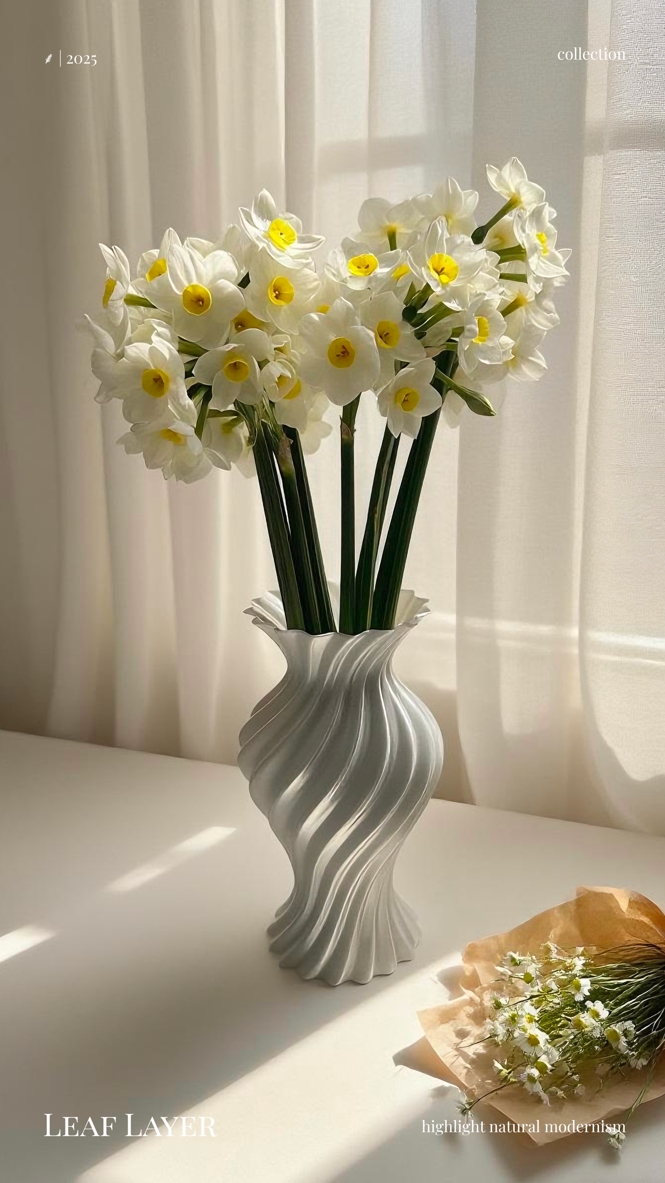 Bloom Flow Vase 01-M Silk White